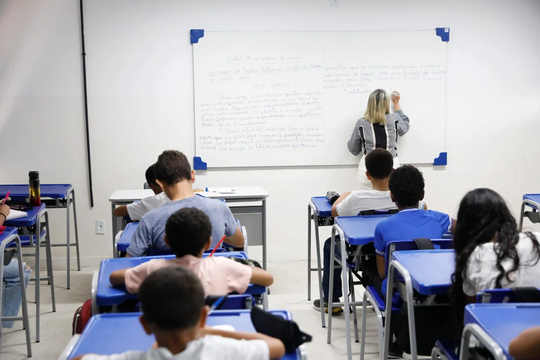 Inscrições para processo seletivo público na área da educação em Natal têm início nesta segunda-feira