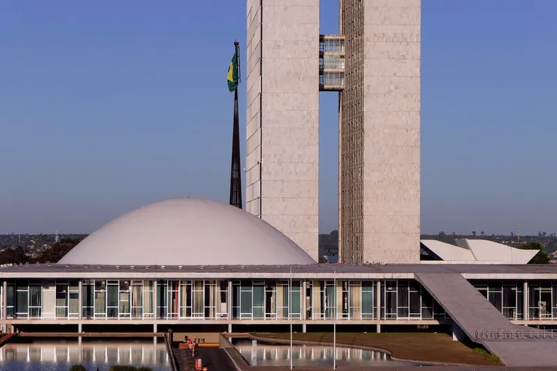 A articulação política no Distrito Federal conseguiu excluir o fundo constitucional das medidas de corte de gastos