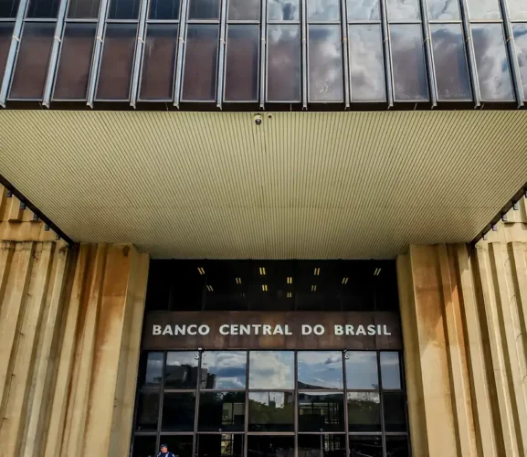 Entidades do setor produtivo criticam aumento dos juros