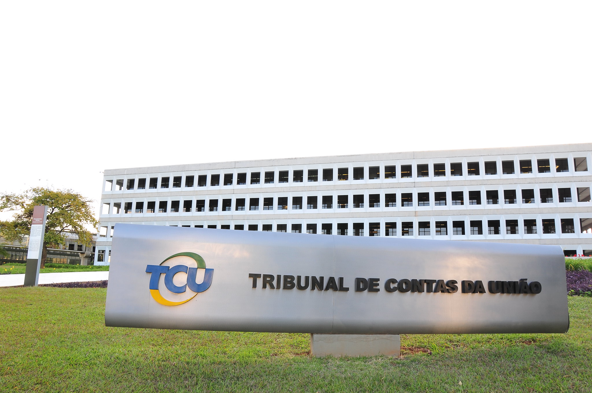 TCU abre inscrições para concurso de nível médio