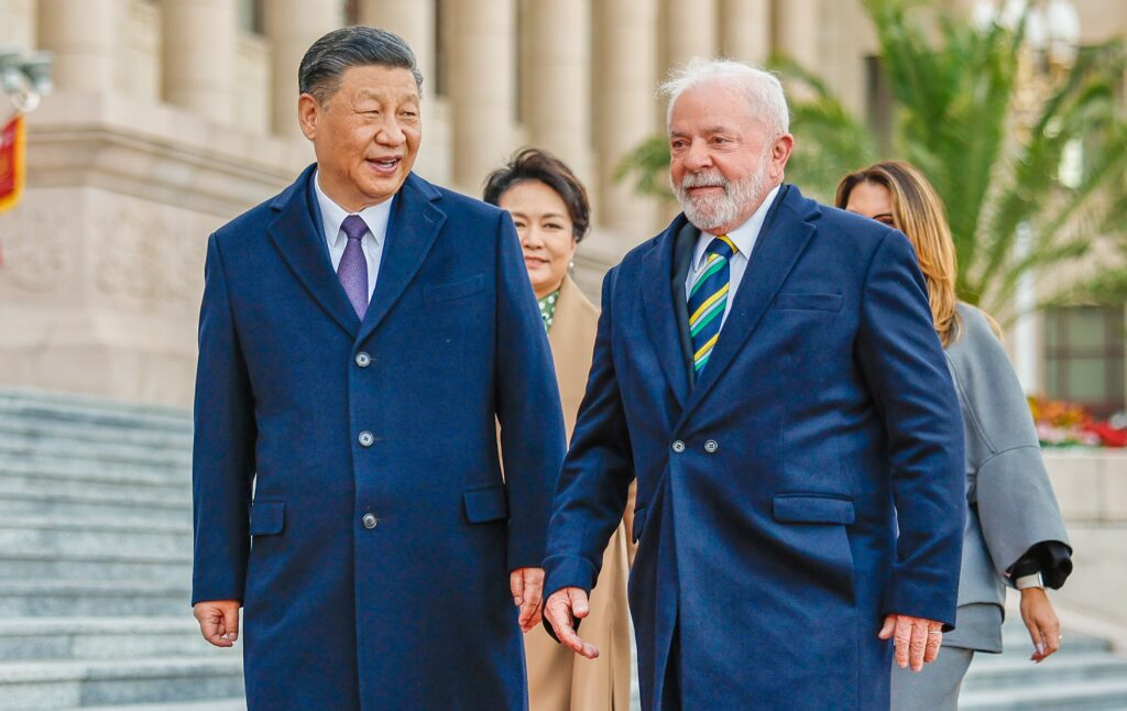 Brasil e China devem fechar 16 acordos em nova visita de Lula a Pequim