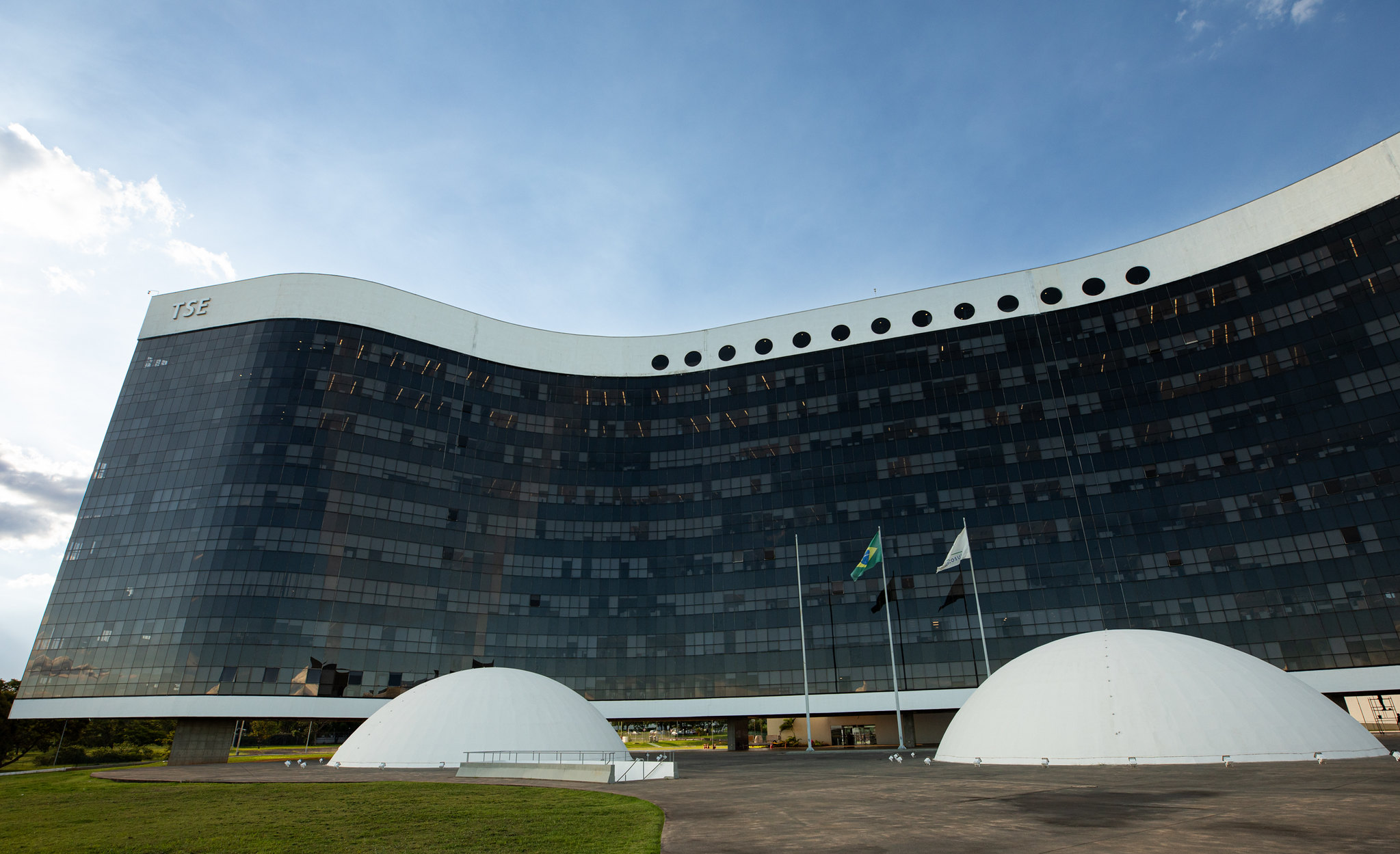 Mais de 5 milhões de eleitores terão título cancelado, informa TSE
