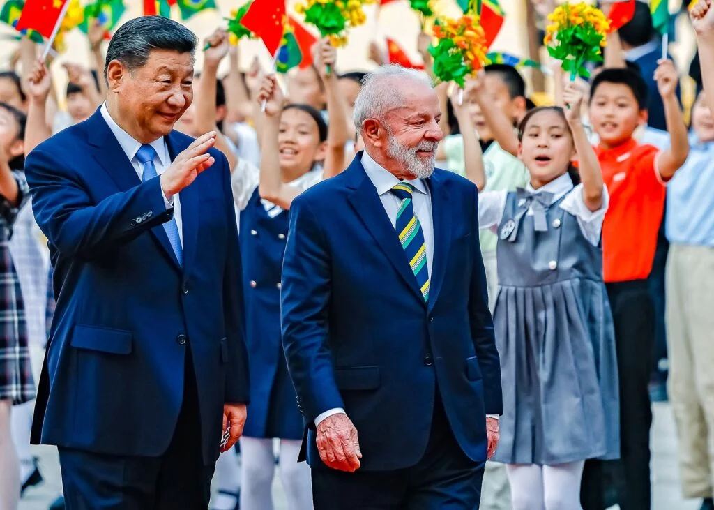 China concede isenção de visto a Brasil e outros países sul-americanos