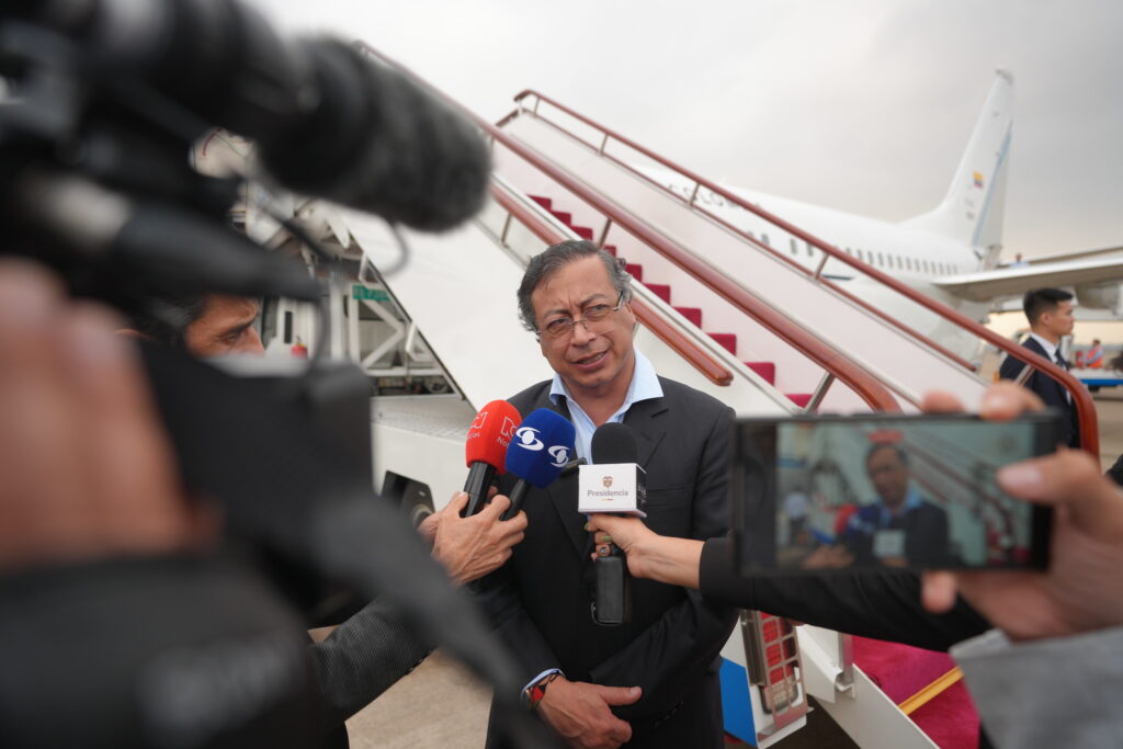 Presidente da Colômbia sugere greve geral após acusar Senado de fraude