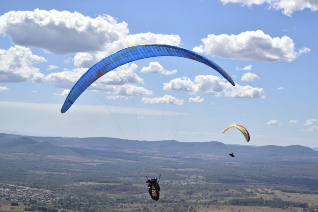Jaraguá recebe etapa do Circuito Centro-Oeste de Parapente