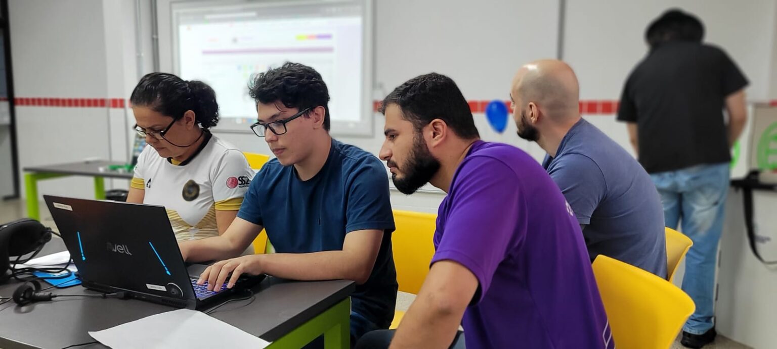 Escolas do Futuro têm 901 vagas para cursos de tecnologia e inovação