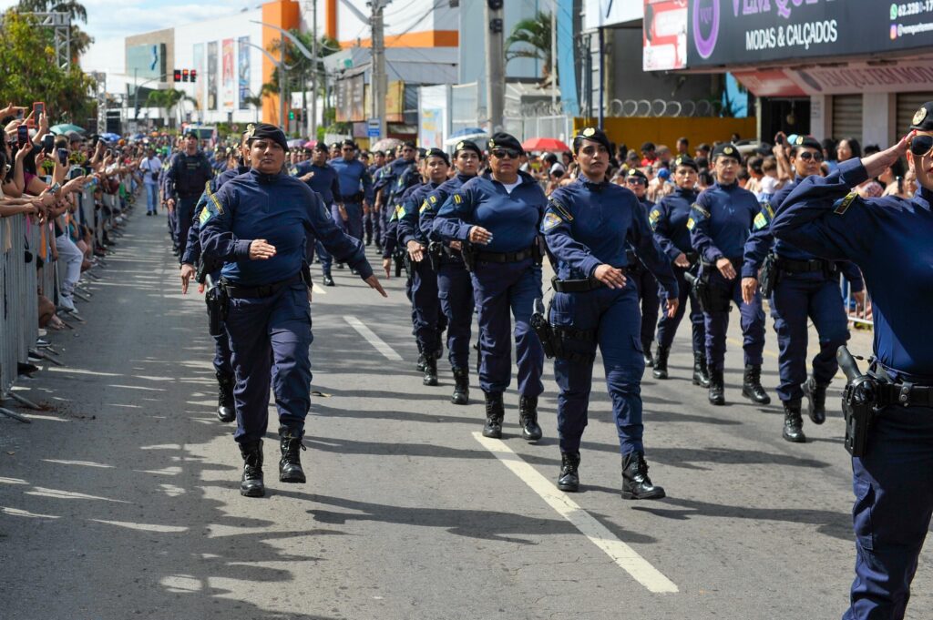 Aparecida de Goiânia celebra 103 anos com desfile cívico e bolo gigante de 103 metros