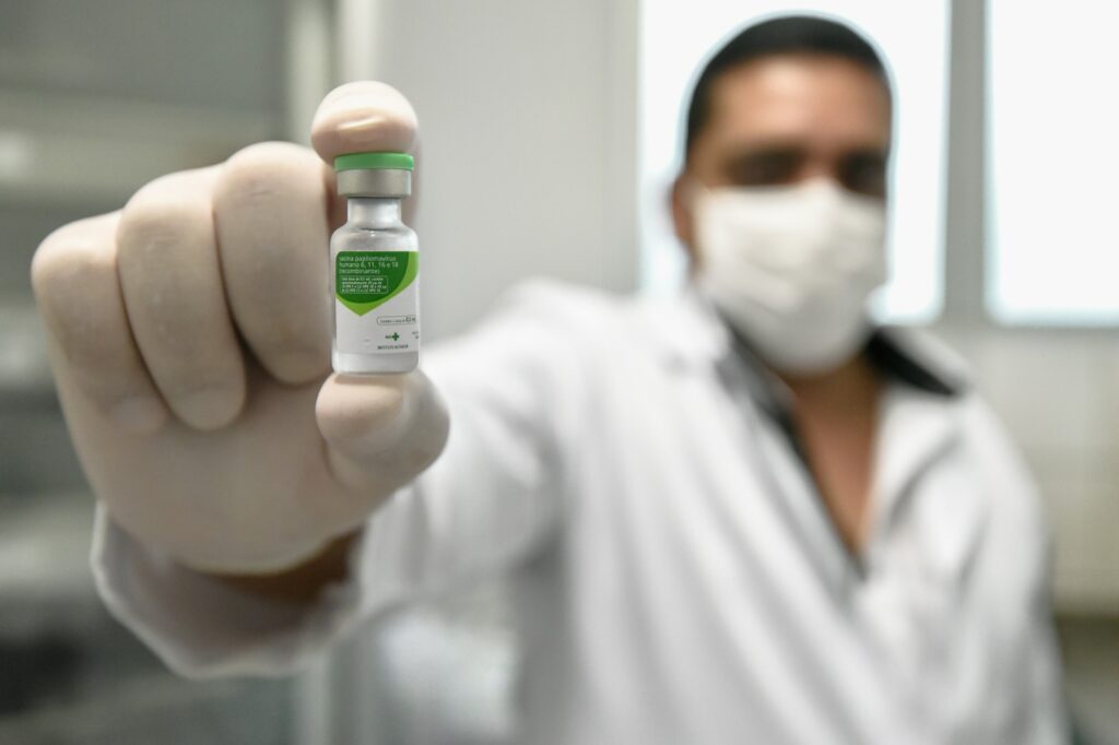 Vacinação contra HPV em Goiás é ampliada para jovens de até 19 anos após baixa adesão