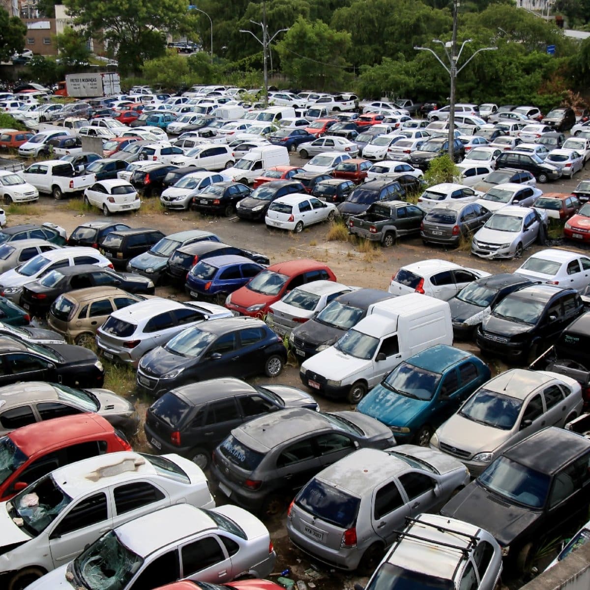 Detran vai leiloar cerca de 700 veículos no próximo dia 22
