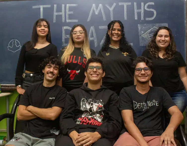 Equipe da UFF representa Brasil em competição de engenharia no Canadá