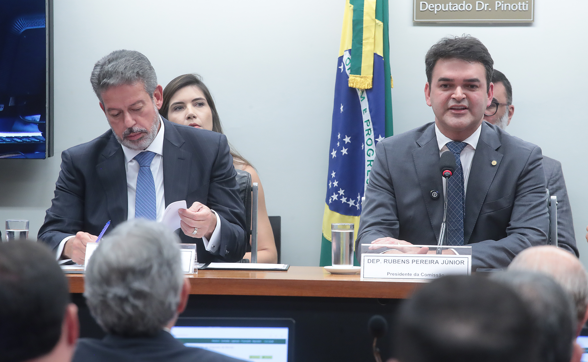 Câmara instala comissão sobre isenção do Imposto de Renda até R$ 5 mil