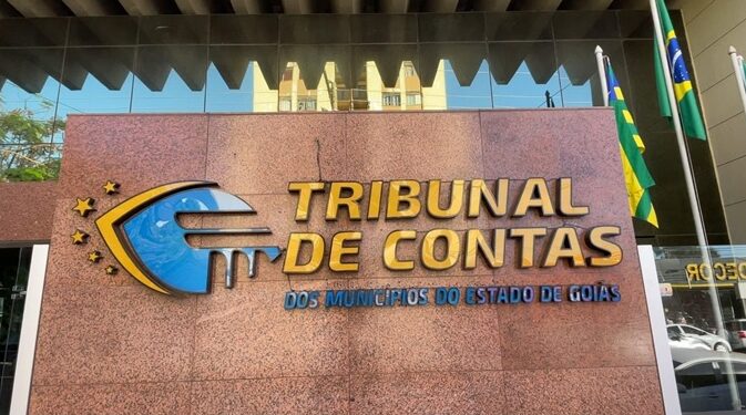 TCM-GO divulga relação preliminar de prefeituras e câmaras que não avançam em avaliação de transparência