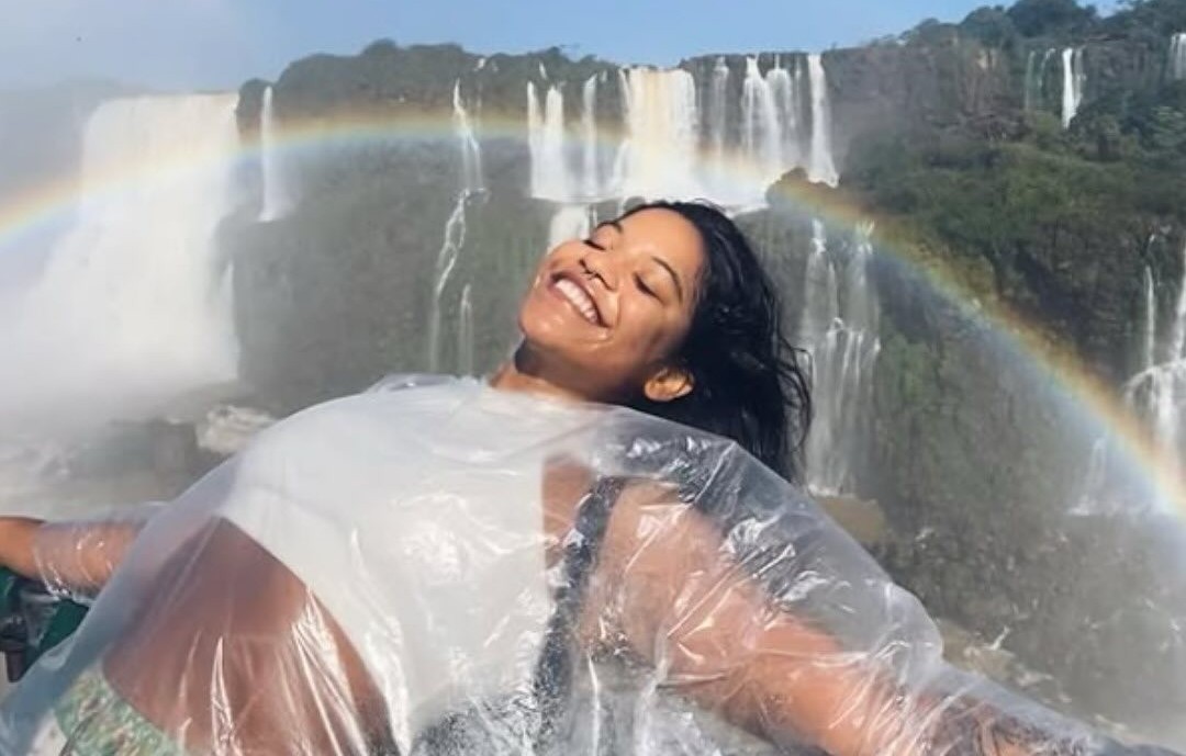 Após 3 dias, Juliana Marins é finalmente resgatada, porem, a jovem já havia morrido