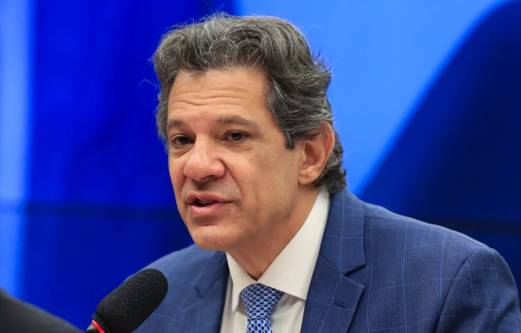 Fim de isenção a títulos privados não prejudicará produtor, diz Haddad