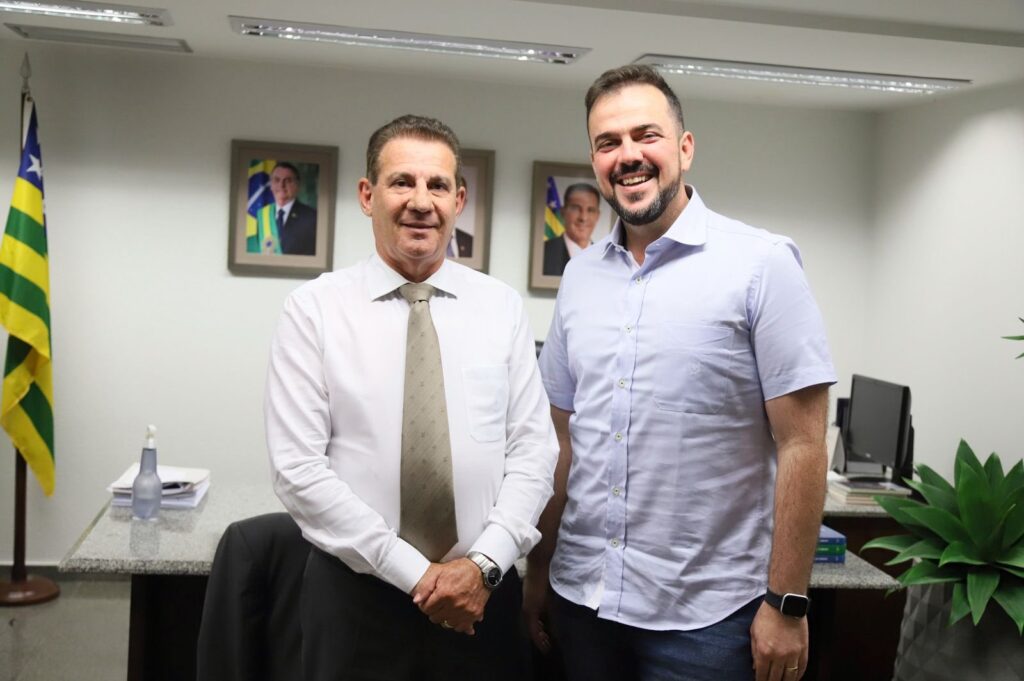 Gustavo Mendanha e esposa oficializam troca de partido de olho em 2026