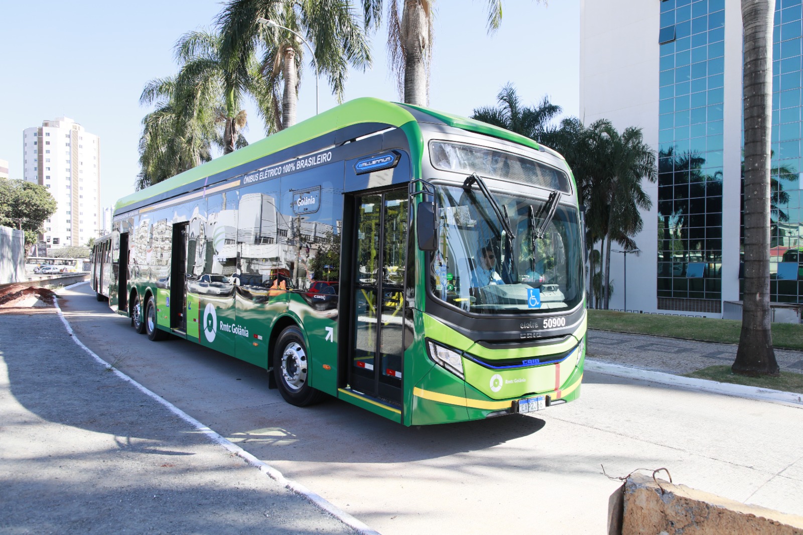 Greve dos motoristas de ônibus começa nesta sexta-feira em Goiânia após impasse salarial