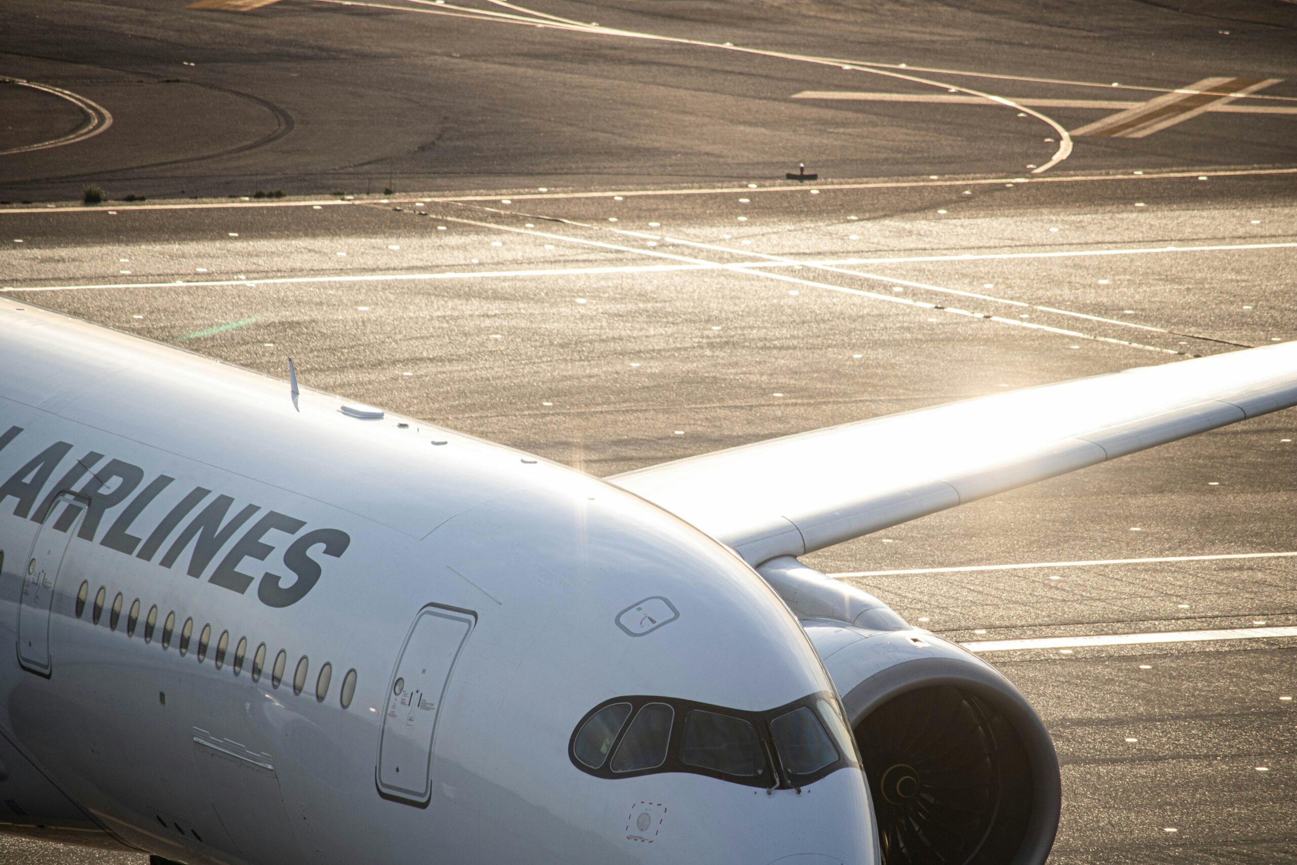 SAF: o combustível sustentável que promete revolucionar a aviação