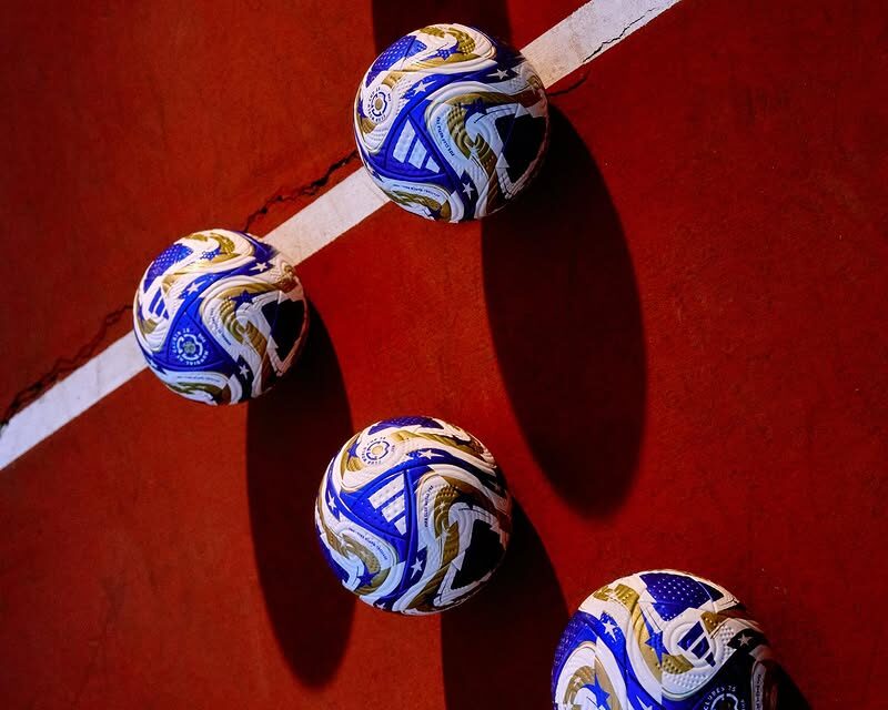 FIFA apresenta nova bola da Copa do Mundo de Clubes