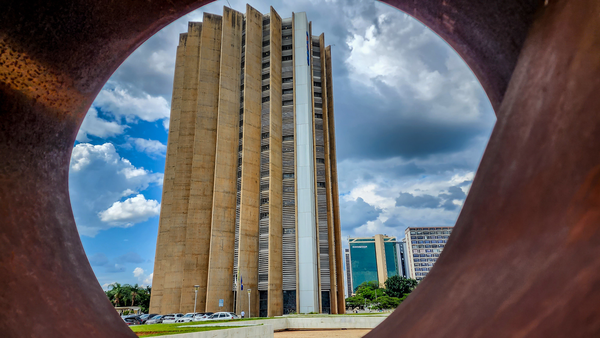 Caixa lança linha de crédito com garantia de imóvel em financiamento