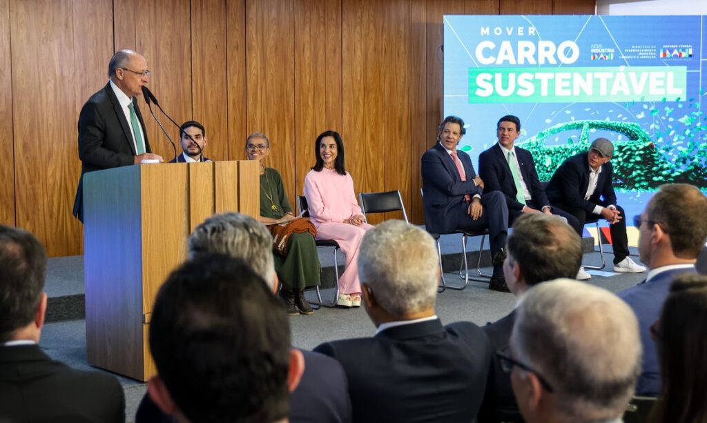 Governo zera IPI para carros sustentáveis e lança incentivo à indústria automotiva