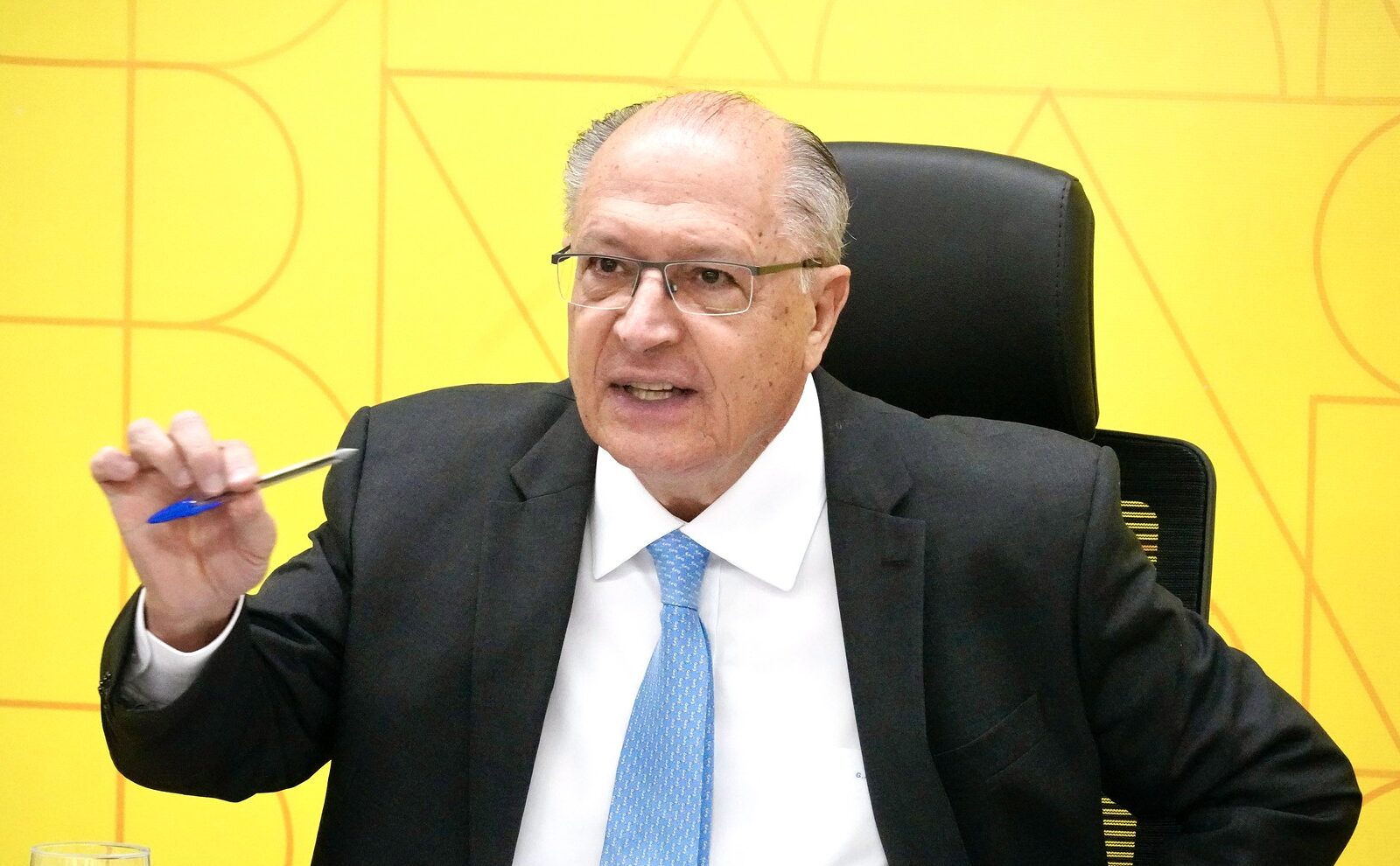 Governo foca diálogo contra tarifaço: Soberania não está em jogo