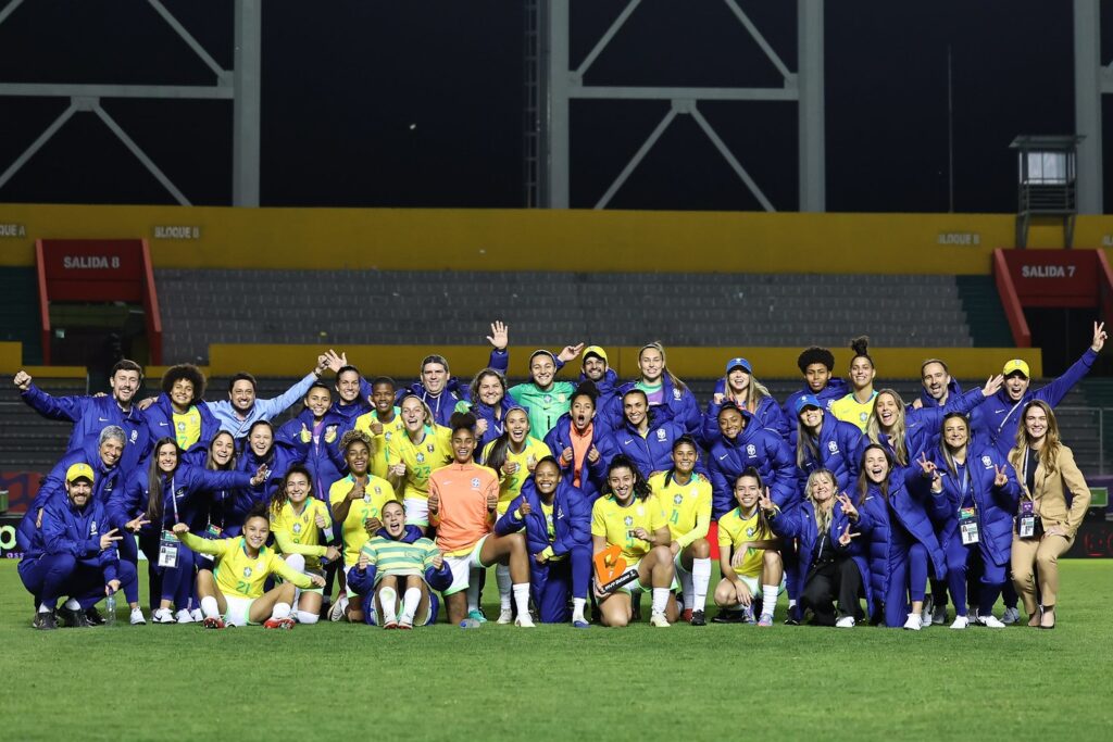 Copa América: Amarelinha enfrenta Colômbia por 1º lugar