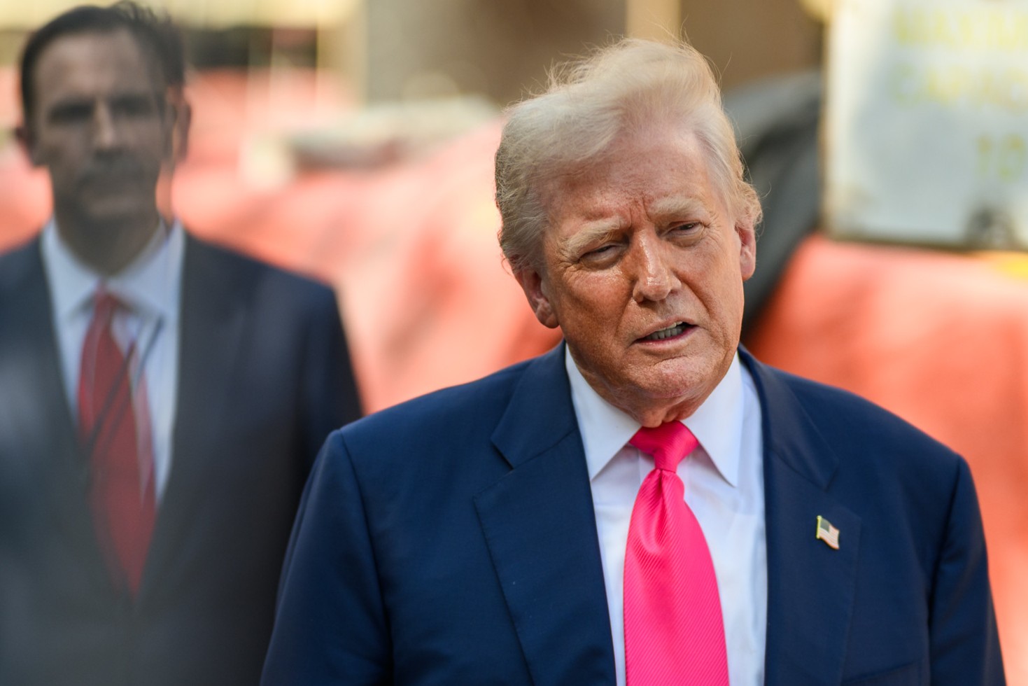 Tarifa de Trump poupa aviões e atinge café e carne