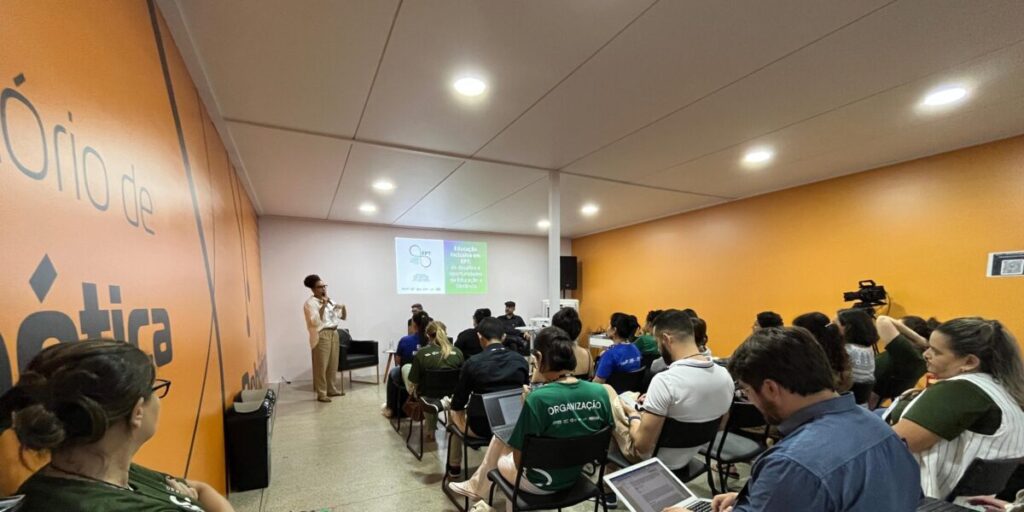 Escola do Futuro abre vagas para certificação internacional gratuita em inglês com TOEFL