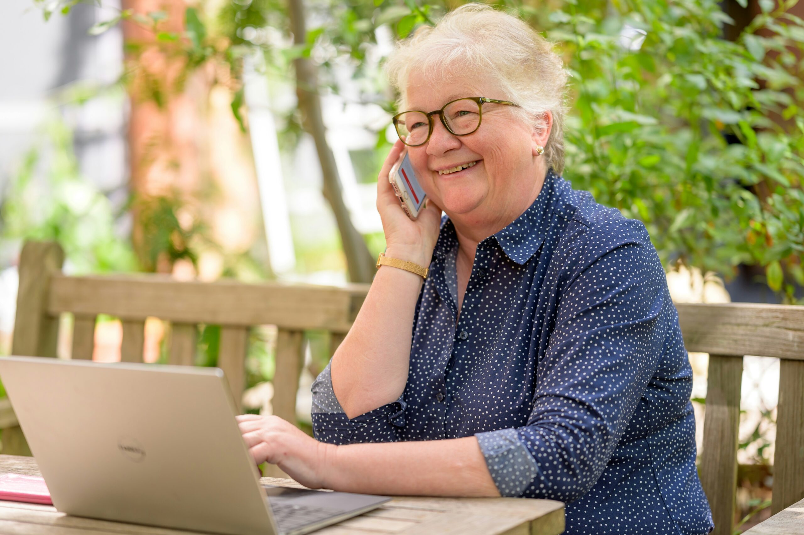 Idosos conectados: Goiás lidera uso da internet entre maiores de 60 anos no Brasil
