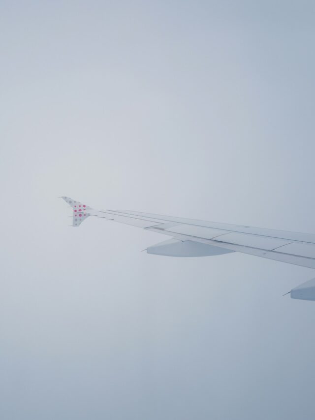 Como os aviões pousam com pouca visibilidade?