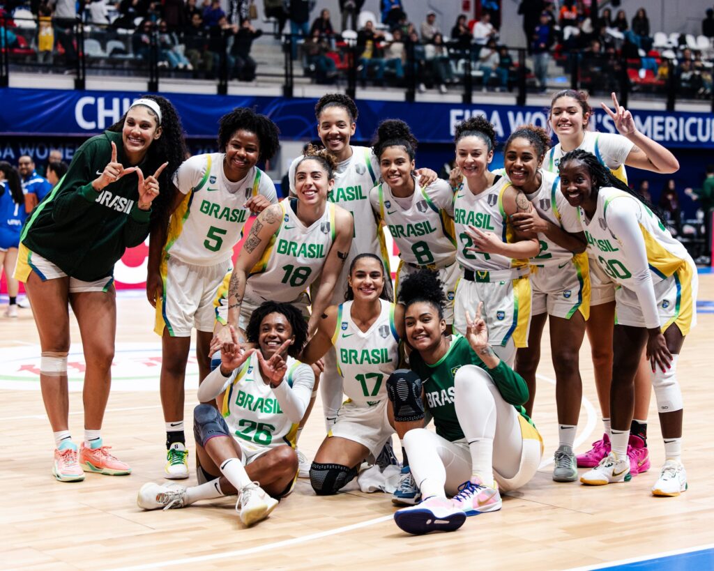 Brasil fecha fase de grupos da AmeriCupW com 100%