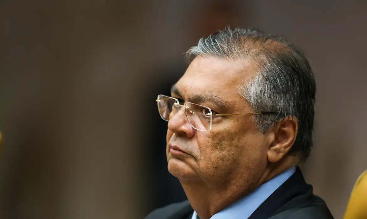 Saiba o que muda com a decisão de Flávio Dino sobre sanções e leis estrangeiras