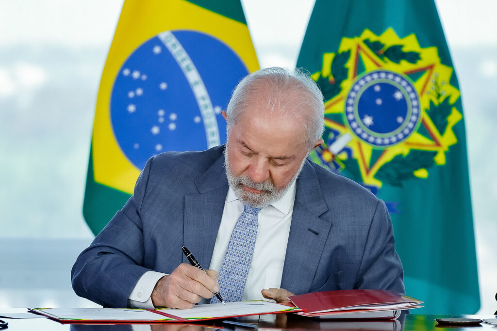 Lula: “Não vou me humilhar para Trump”