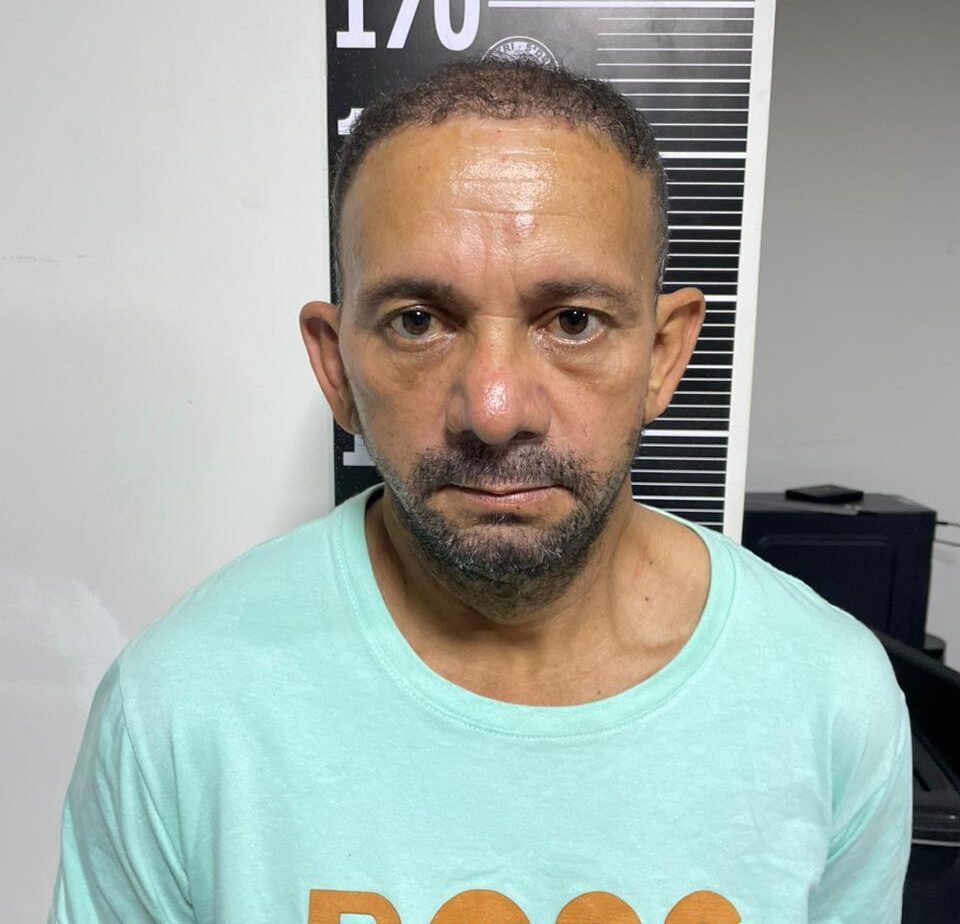 Polícia Civil de Goiás prende suspeito de ordenar chacina que deixou oito mortos