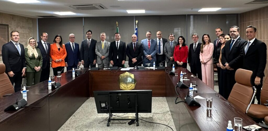TJ-GO recebe lista da OAB para Quinto Constitucional