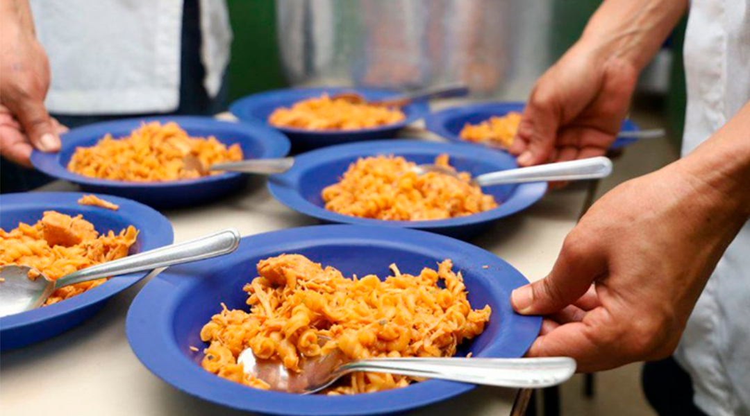 Governo quer comprar alimentos afetados por tarifa EUA para merenda escolar