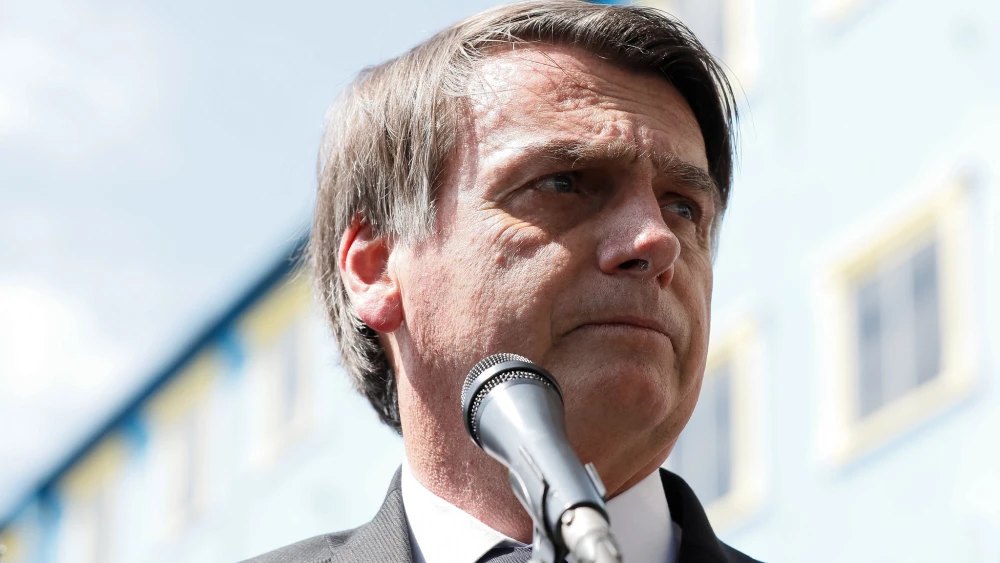 Maioria dos brasileiros considera justa prisão de Bolsonaro, aponta Genial/Quaest