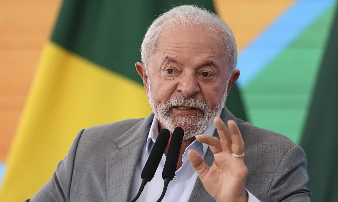 Brasil vai recorrer ao Brics para ação coordenada sobre tarifaço
