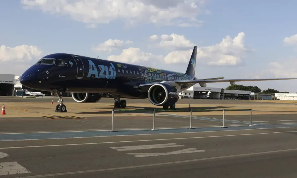 Azul anuncia fim de operações em 14 cidades e foca hubs em Viracopos, Confins e Recife