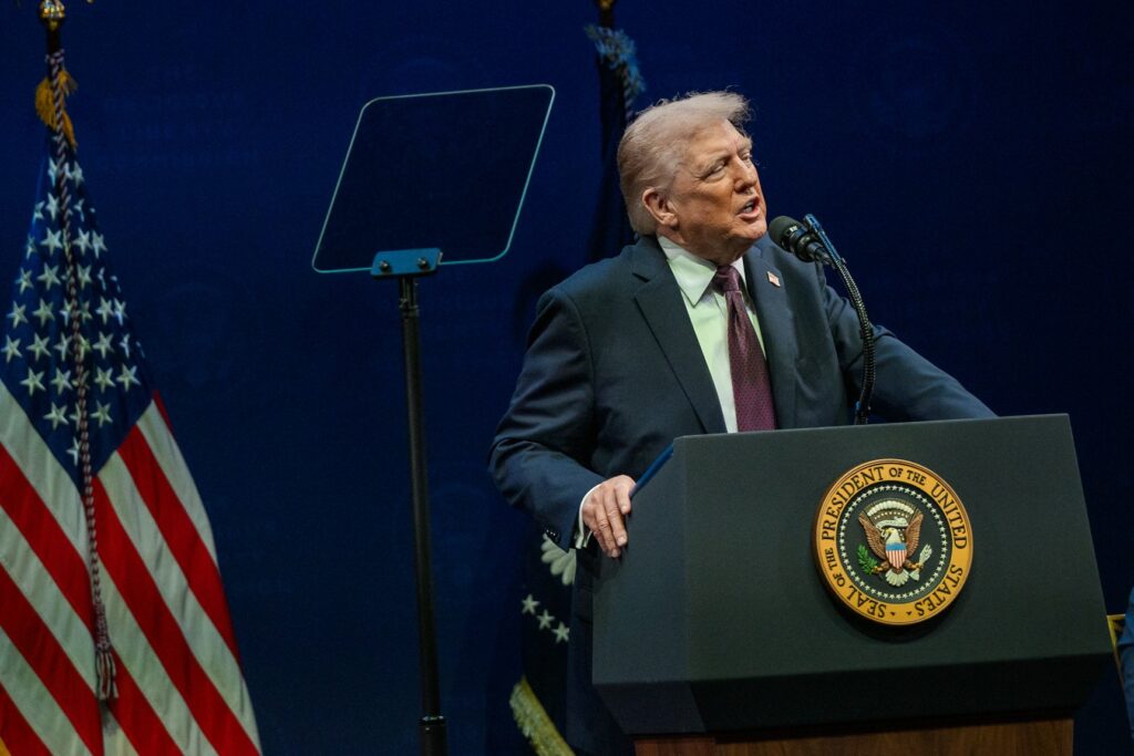Trump diz estar “surpreso” com condenação de Bolsonaro