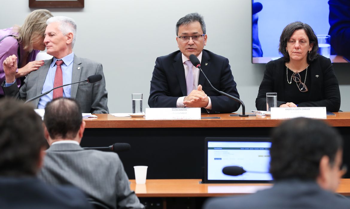 Receita exigirá dados retroativos de fintechs em investigação sobre esquema financeiro