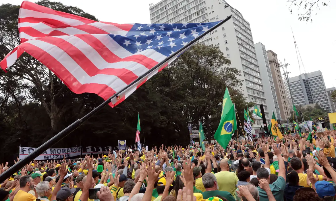 7 de Setembro reuniu apoiadores de Bolsonaro com pedidos de anistia e críticas ao STF