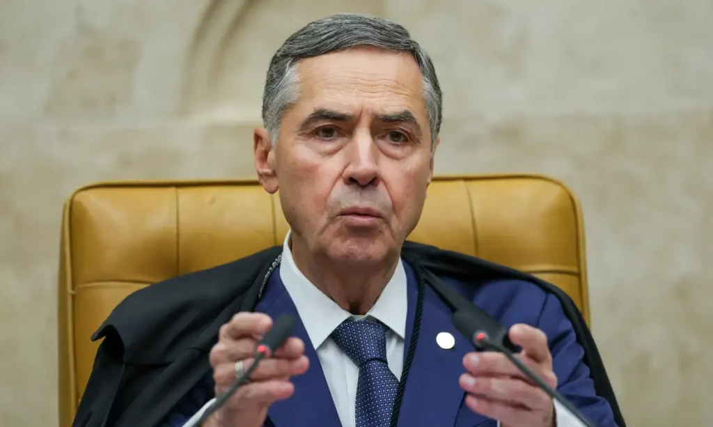 Barroso deixa o STF após votar pela descriminalização do aborto até a 12ª semana