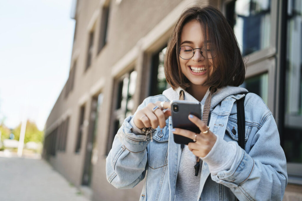 ‘Conta adolescente’ no Instagram é zona cinzenta e não isenta Meta, diz advogada