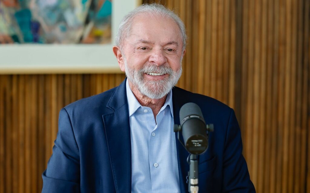 Lula discute combate à fome em reunião na Itália