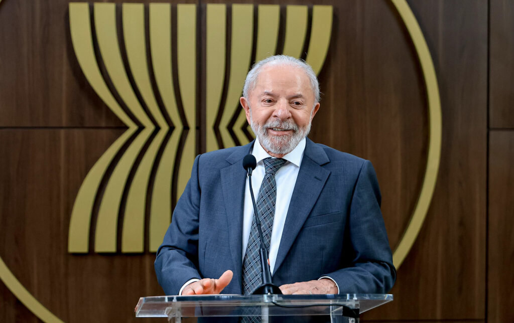 Lula defende uso do lucro do petróleo em transição verde