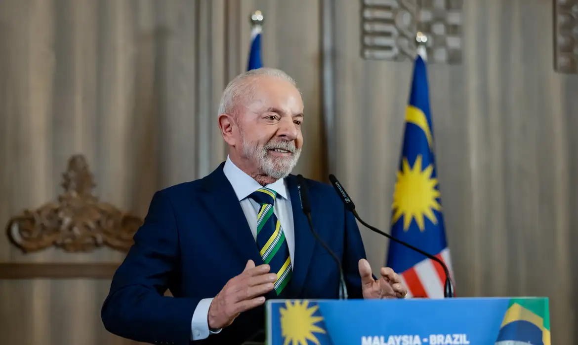 Lula prevê acordo “definitivo” com os EUA e diz que tensões comerciais estão perto do fim