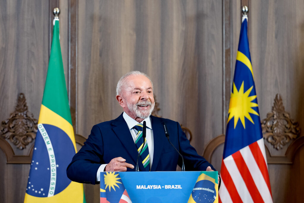Lula faz 80 anos como 1º presidente octogenário do Brasil