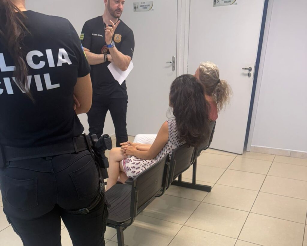 Polícia investiga mulheres por tentativa de subtração de menores