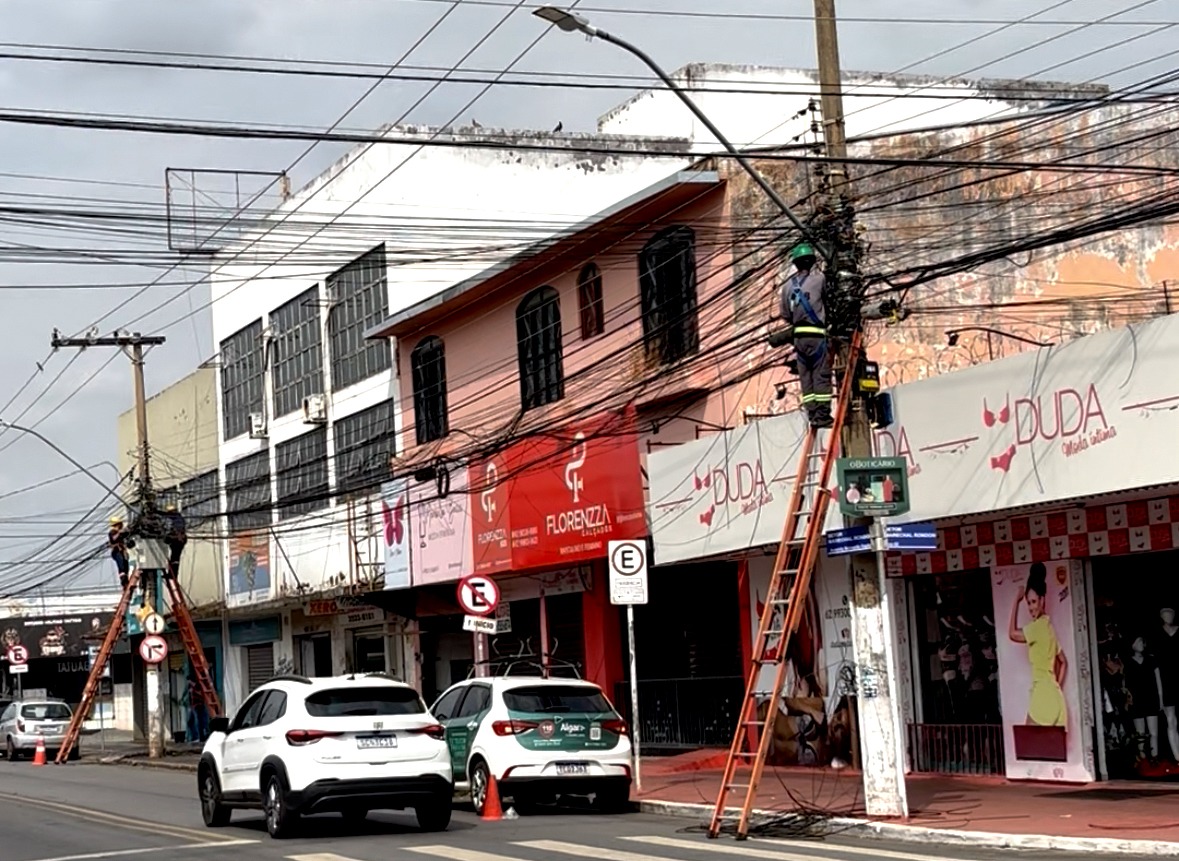 Goiânia prevê recolher mais de 2 toneladas de fios soltos até esta sexta